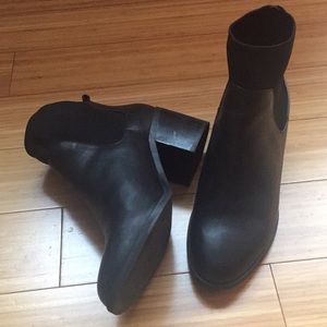 steve madden erika bootie